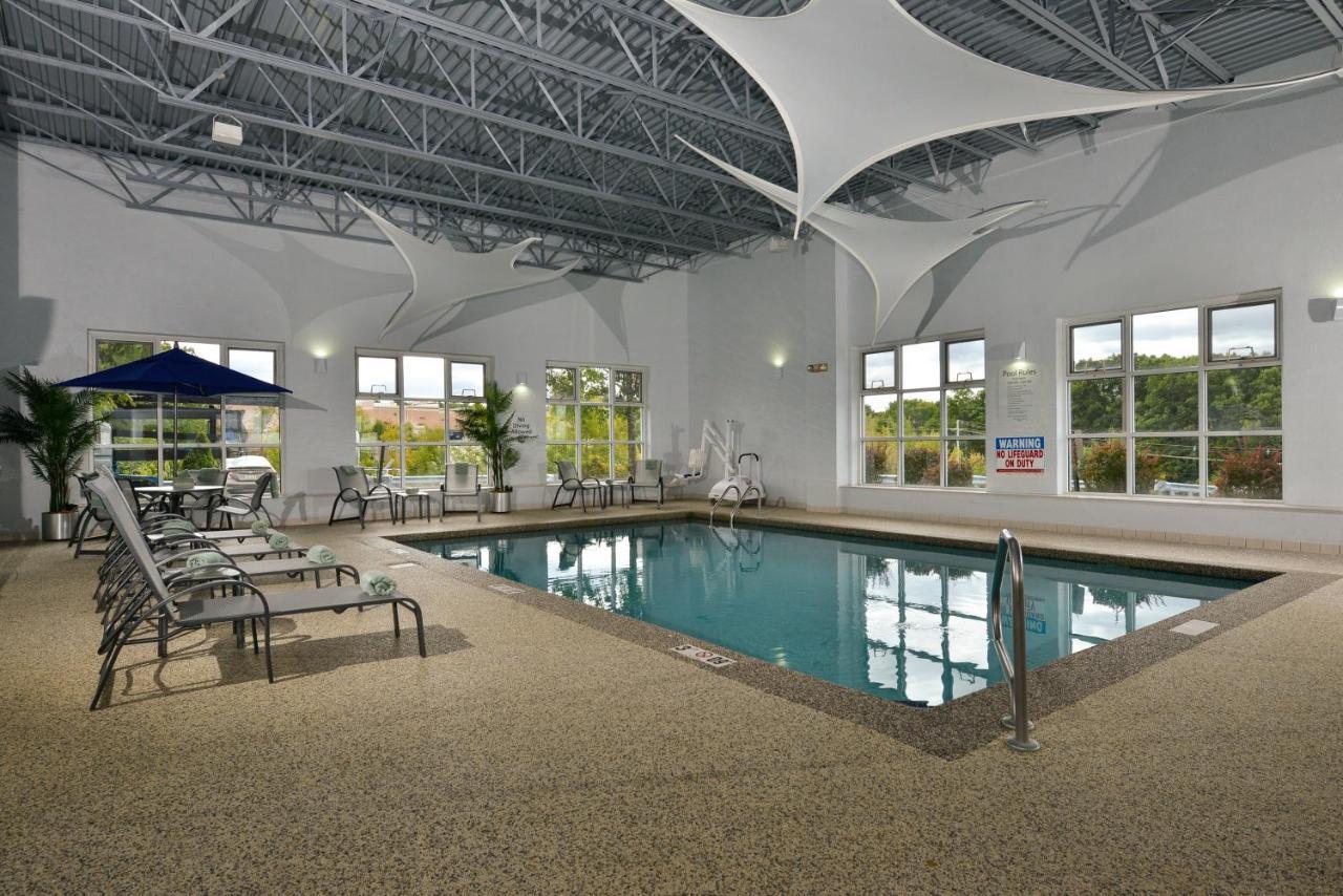 Holiday Inn Express Boston-Milford By Ihg Extérieur photo